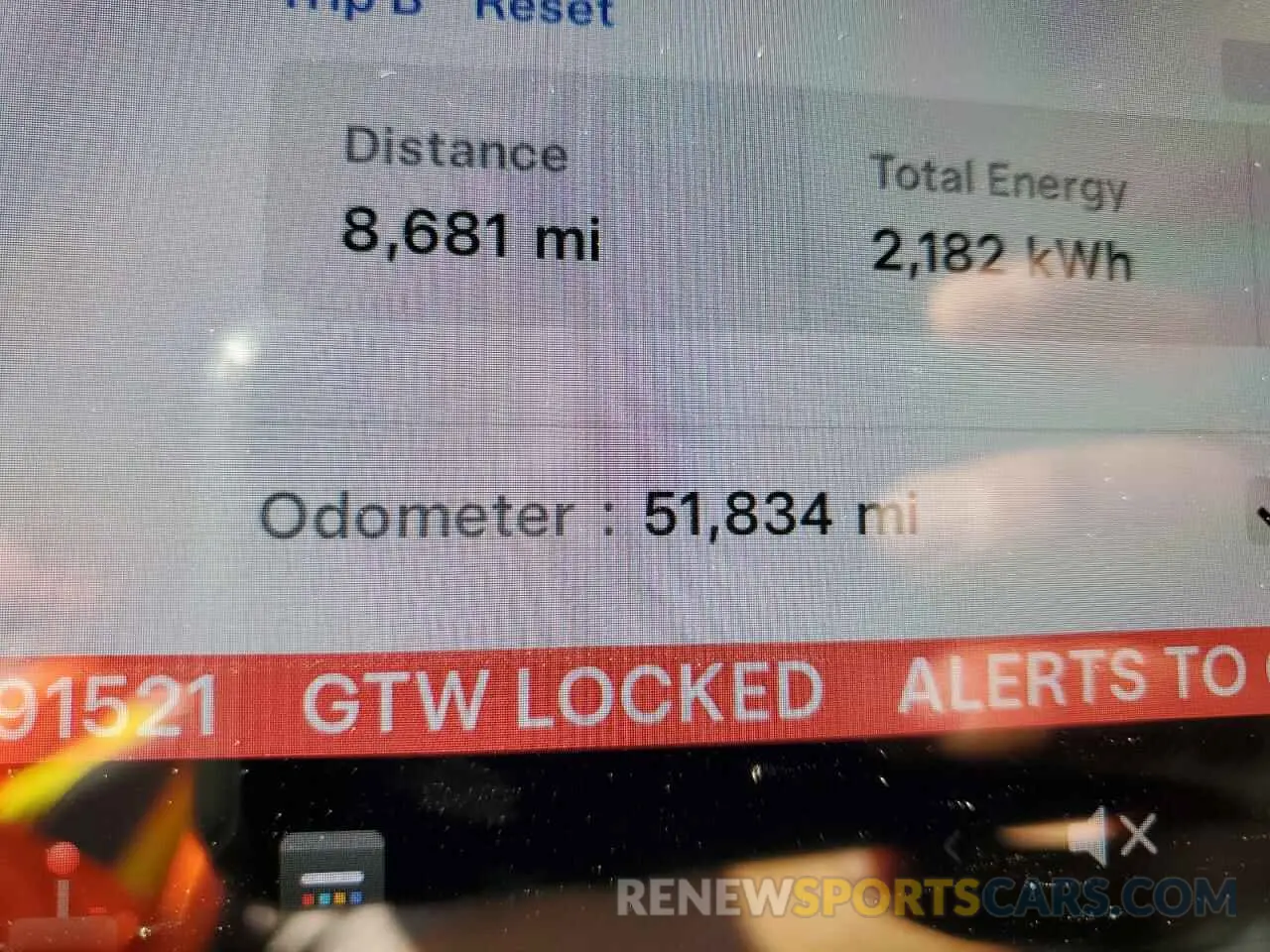 9 Photograph of a damaged car 5YJ3E1EA1MF091521 TESLA MODEL 3 2021