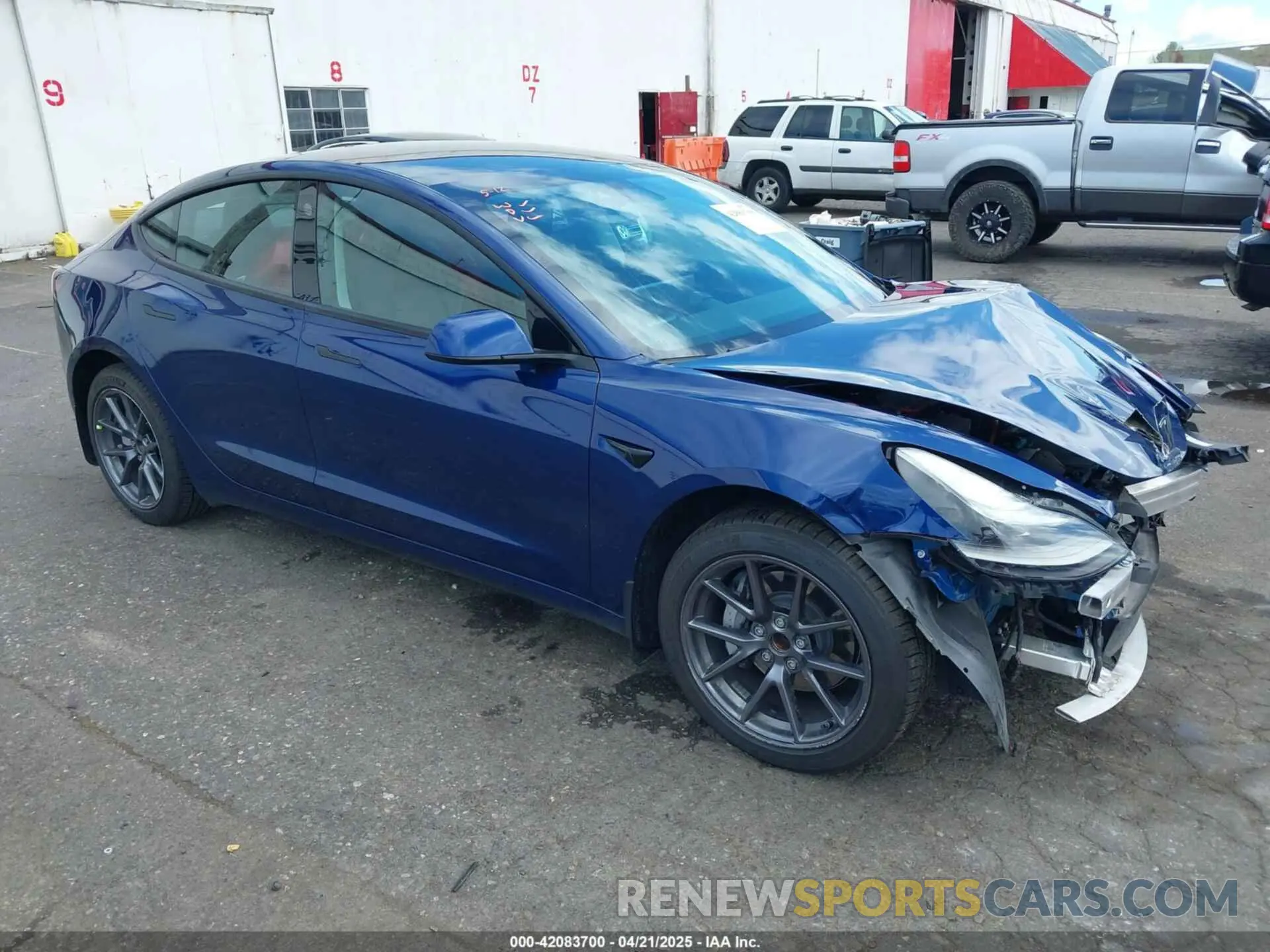 1 Фотография поврежденного автомобиля 5YJ3E1EA1MF094693 TESLA MODEL 3 2021