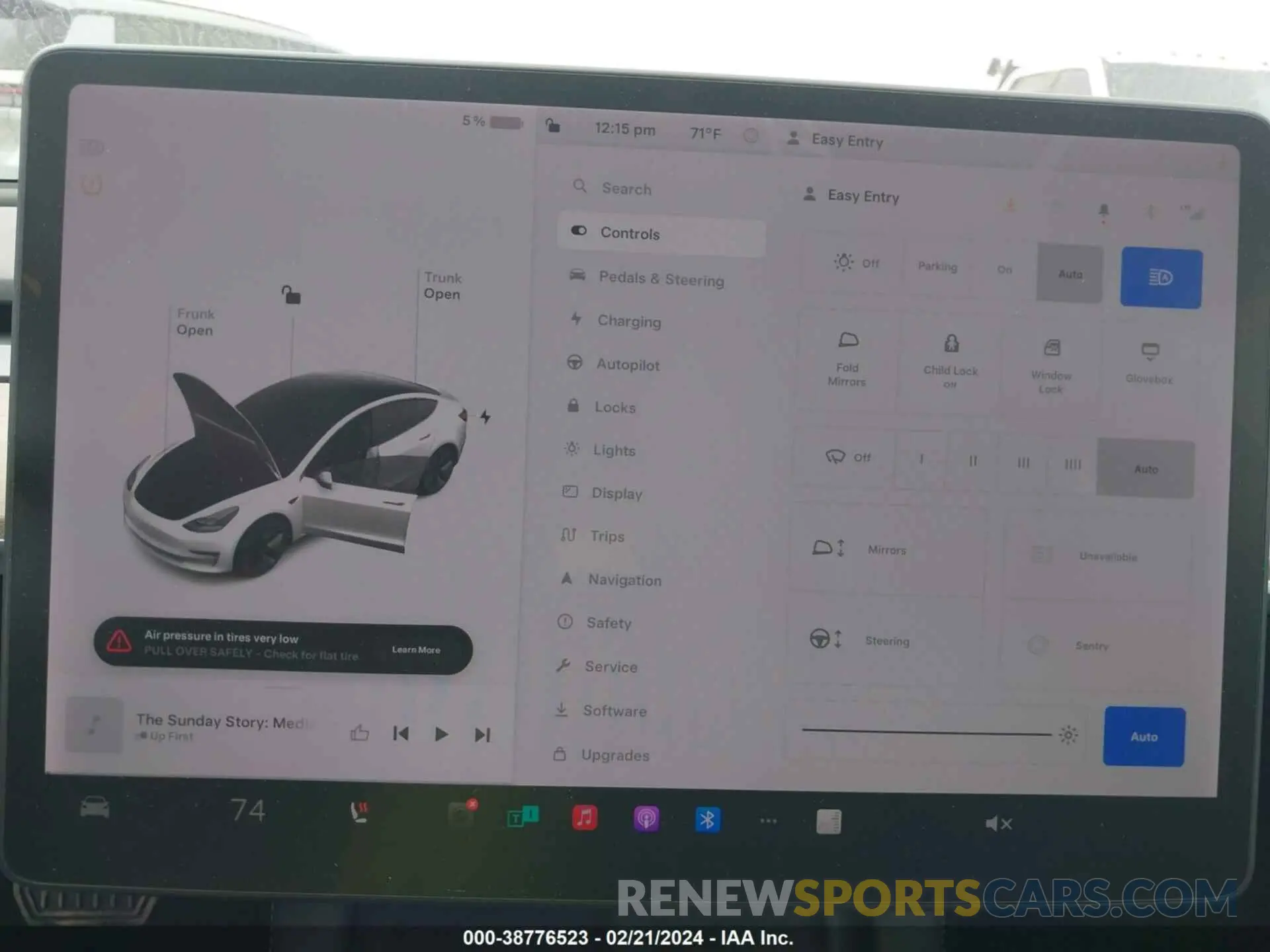 18 Photograph of a damaged car 5YJ3E1EA1MF100184 TESLA MODEL 3 2021