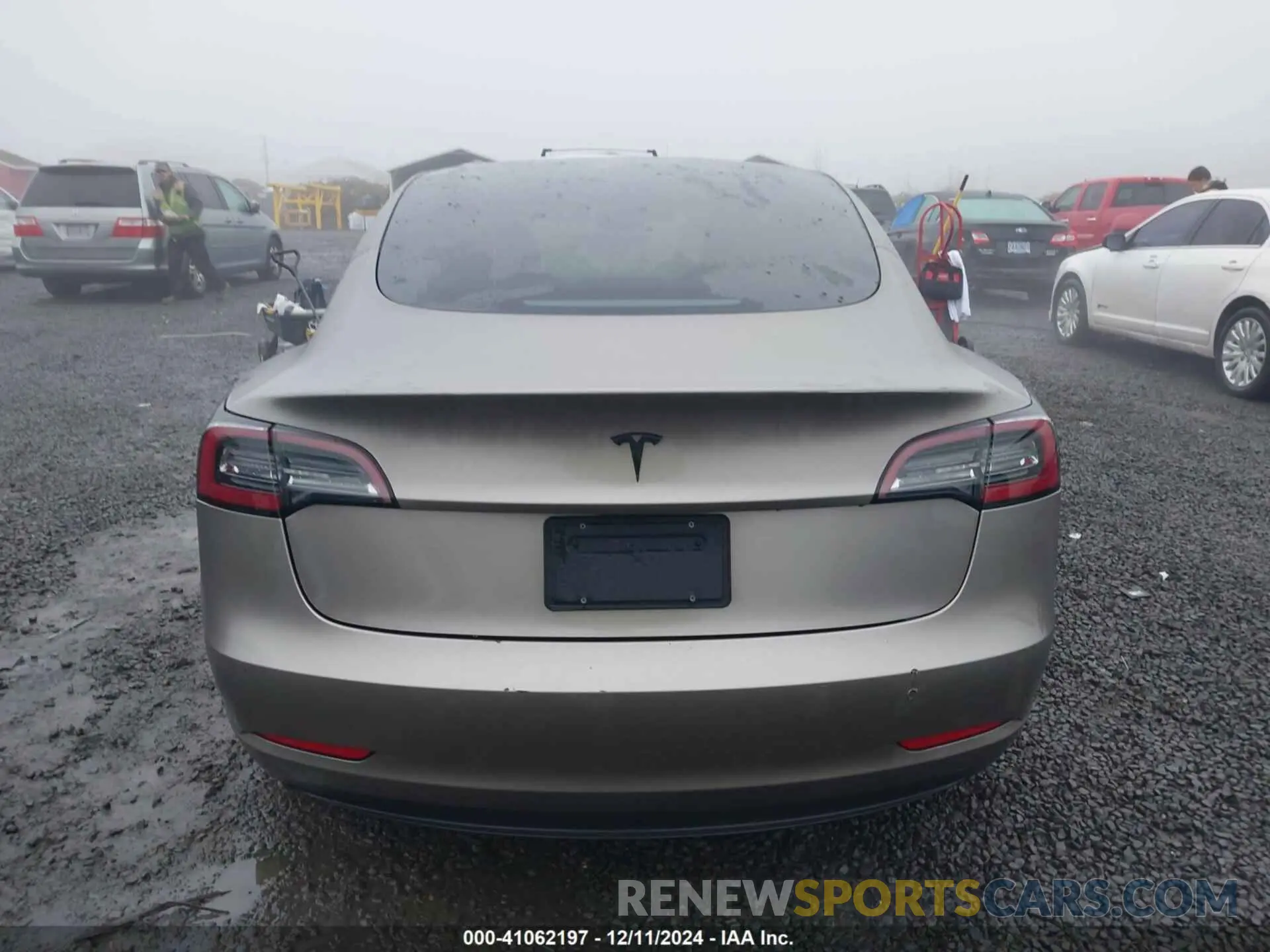 16 Photograph of a damaged car 5YJ3E1EA1MF929479 TESLA MODEL 3 2021