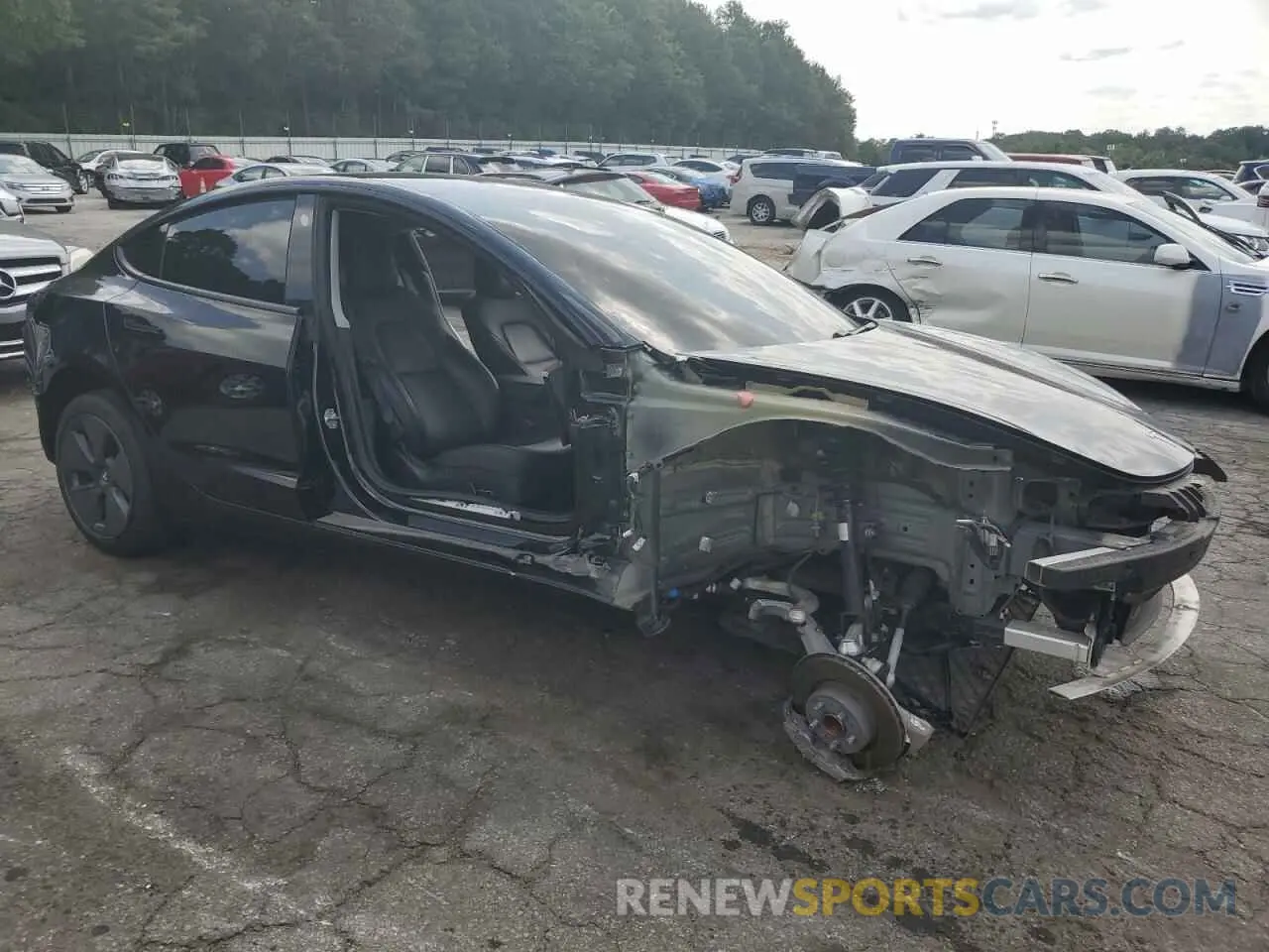4 Photograph of a damaged car 5YJ3E1EA1MF996017 TESLA MODEL 3 2021
