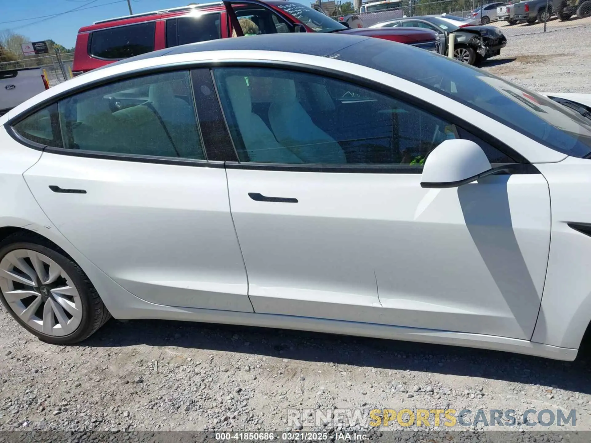13 Photograph of a damaged car 5YJ3E1EA2MF020540 TESLA MODEL 3 2021