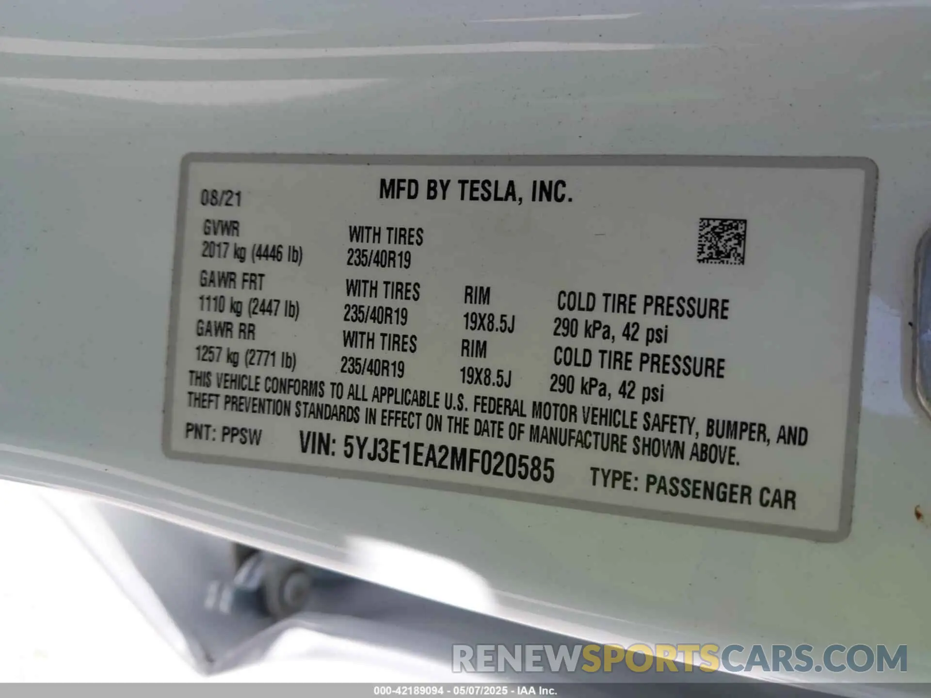 8 Photograph of a damaged car 5YJ3E1EA2MF020585 TESLA MODEL 3 2021