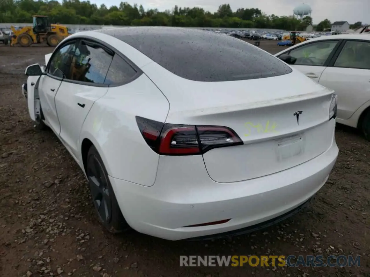 3 Photograph of a damaged car 5YJ3E1EA2MF024880 TESLA MODEL 3 2021