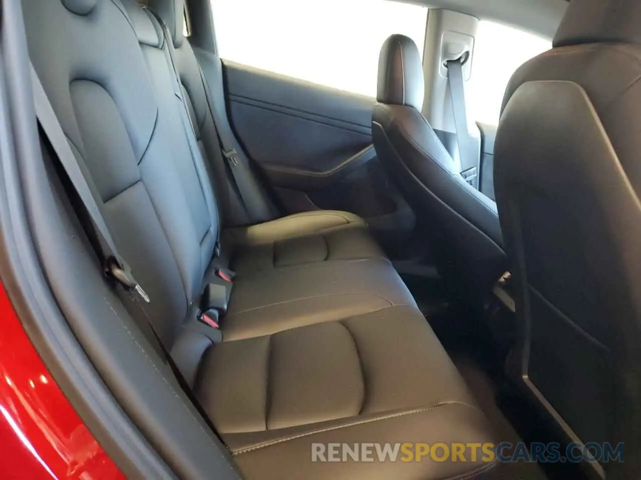10 Photograph of a damaged car 5YJ3E1EA2MF029867 TESLA MODEL 3 2021
