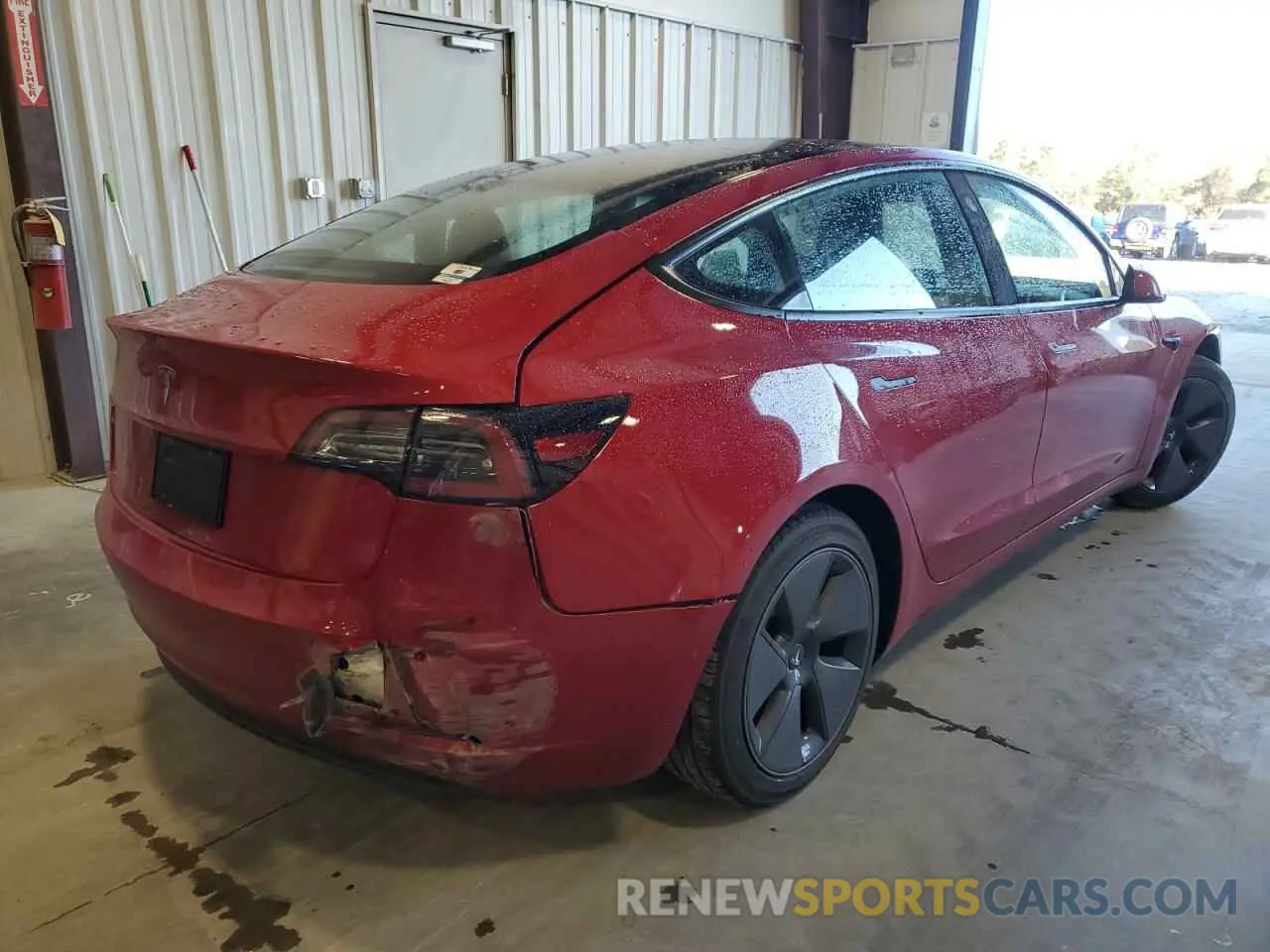 3 Photograph of a damaged car 5YJ3E1EA2MF029867 TESLA MODEL 3 2021