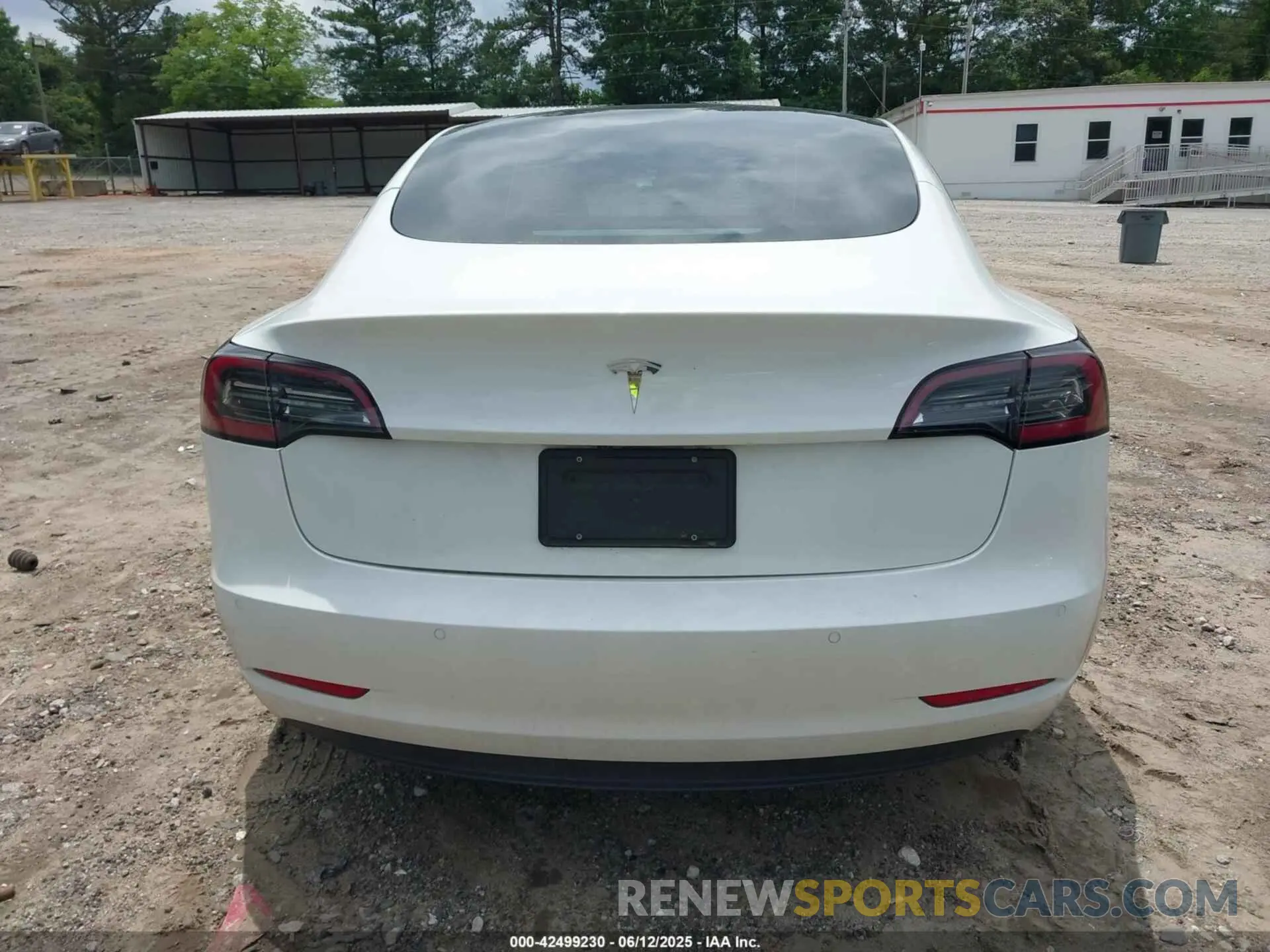 15 Photograph of a damaged car 5YJ3E1EA2MF046121 TESLA MODEL 3 2021