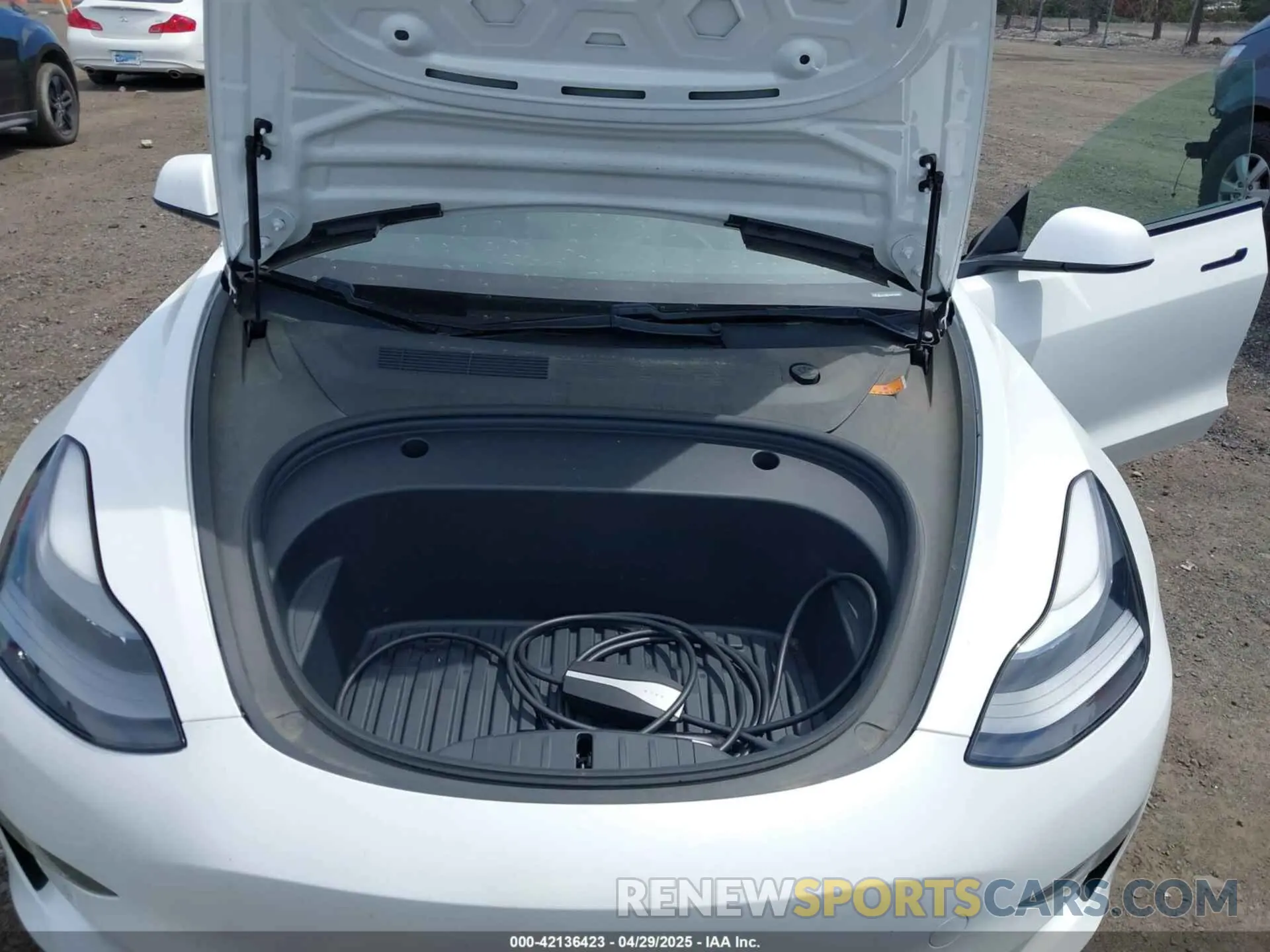 10 Photograph of a damaged car 5YJ3E1EA2MF063761 TESLA MODEL 3 2021