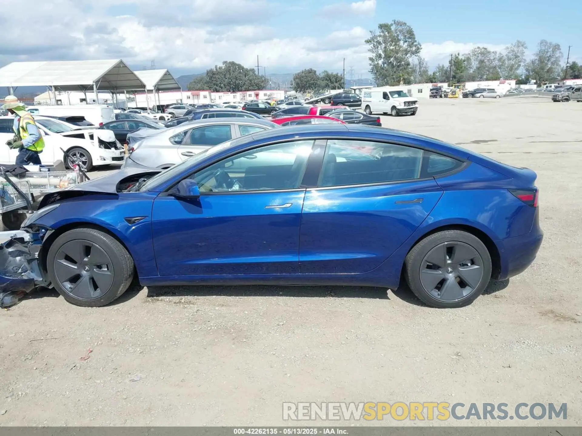 14 Photograph of a damaged car 5YJ3E1EA2MF098459 TESLA MODEL 3 2021