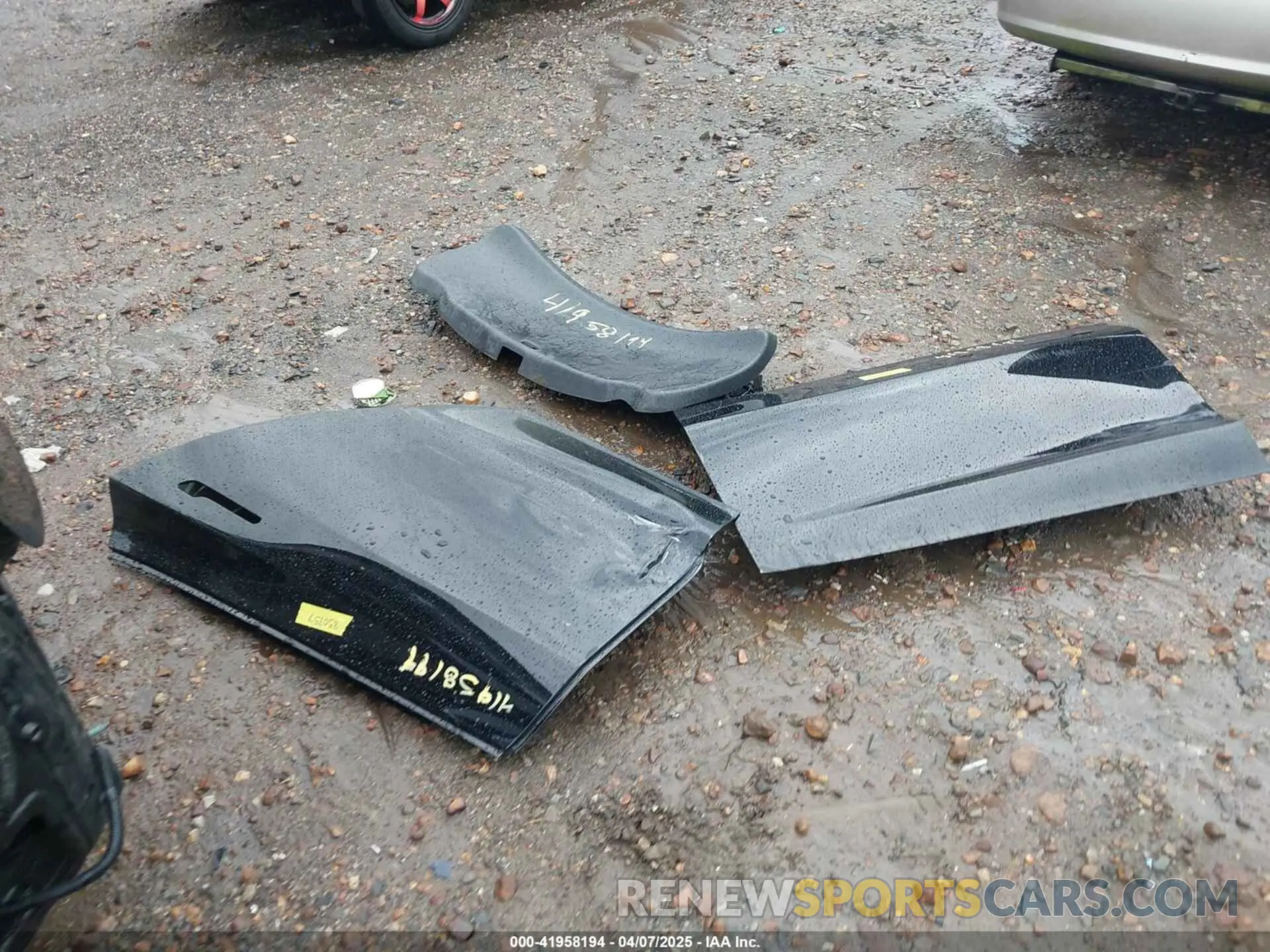 11 Photograph of a damaged car 5YJ3E1EA2MF850757 TESLA MODEL 3 2021