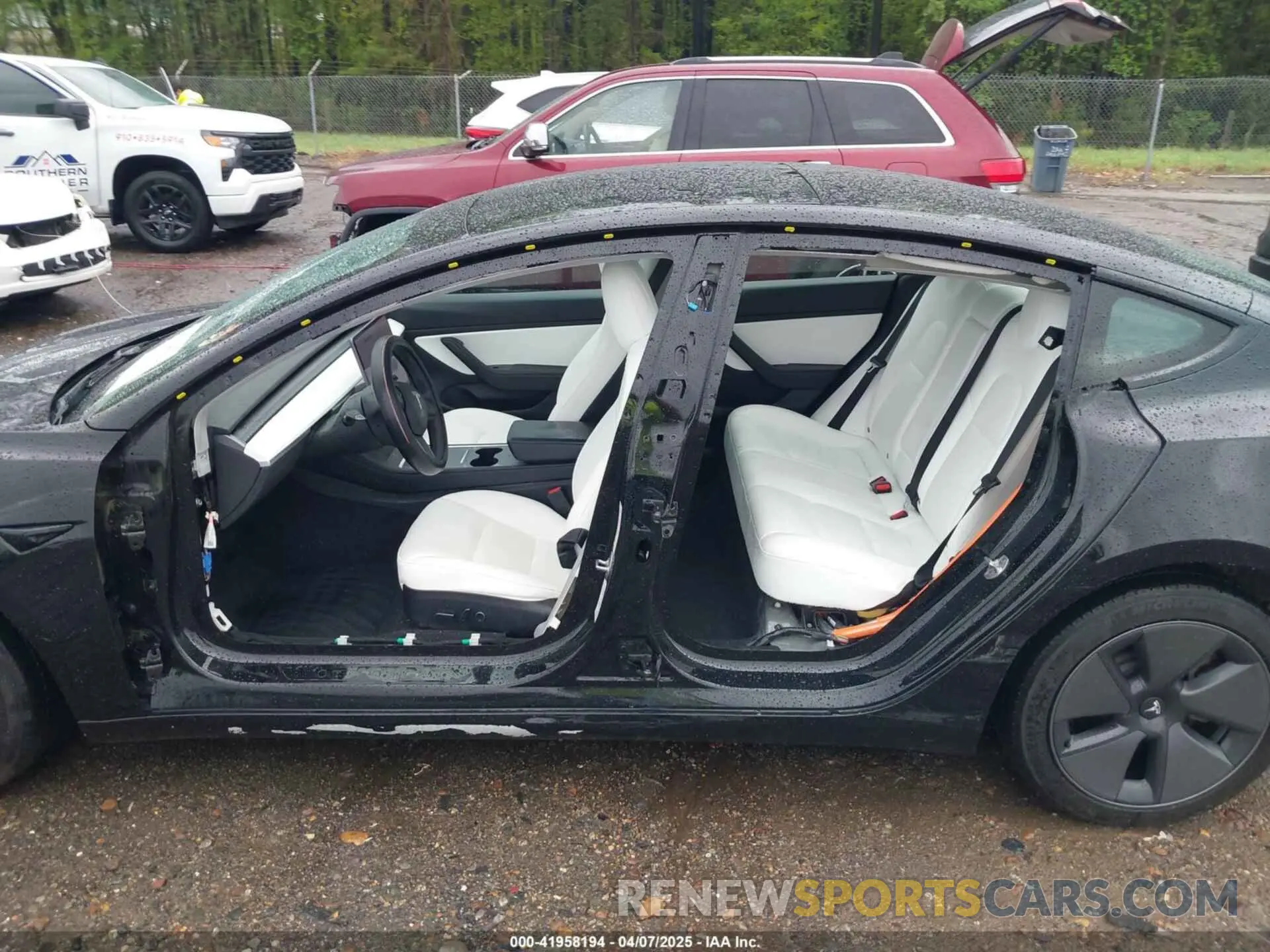 6 Photograph of a damaged car 5YJ3E1EA2MF850757 TESLA MODEL 3 2021