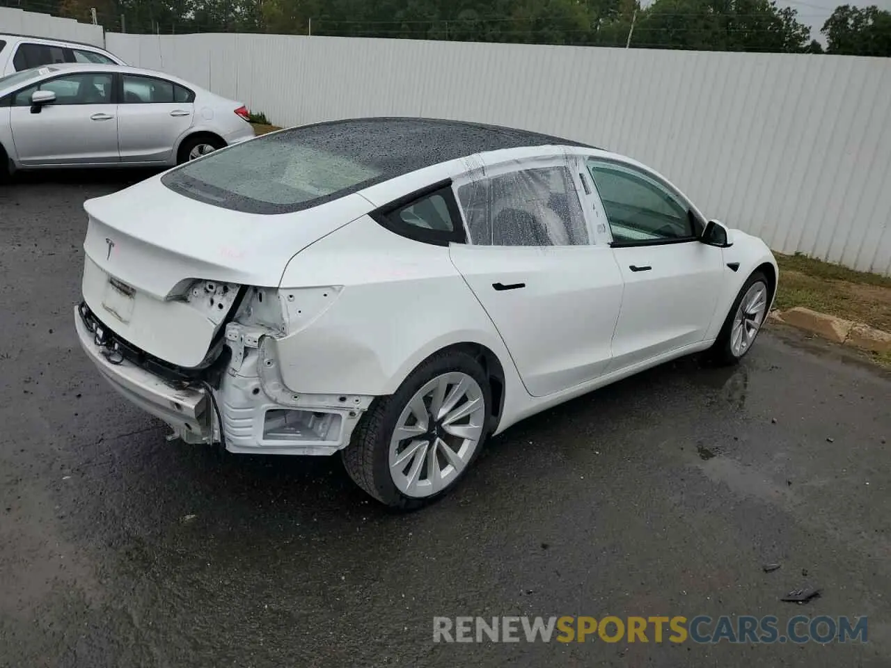 3 Photograph of a damaged car 5YJ3E1EA2MF853870 TESLA MODEL 3 2021