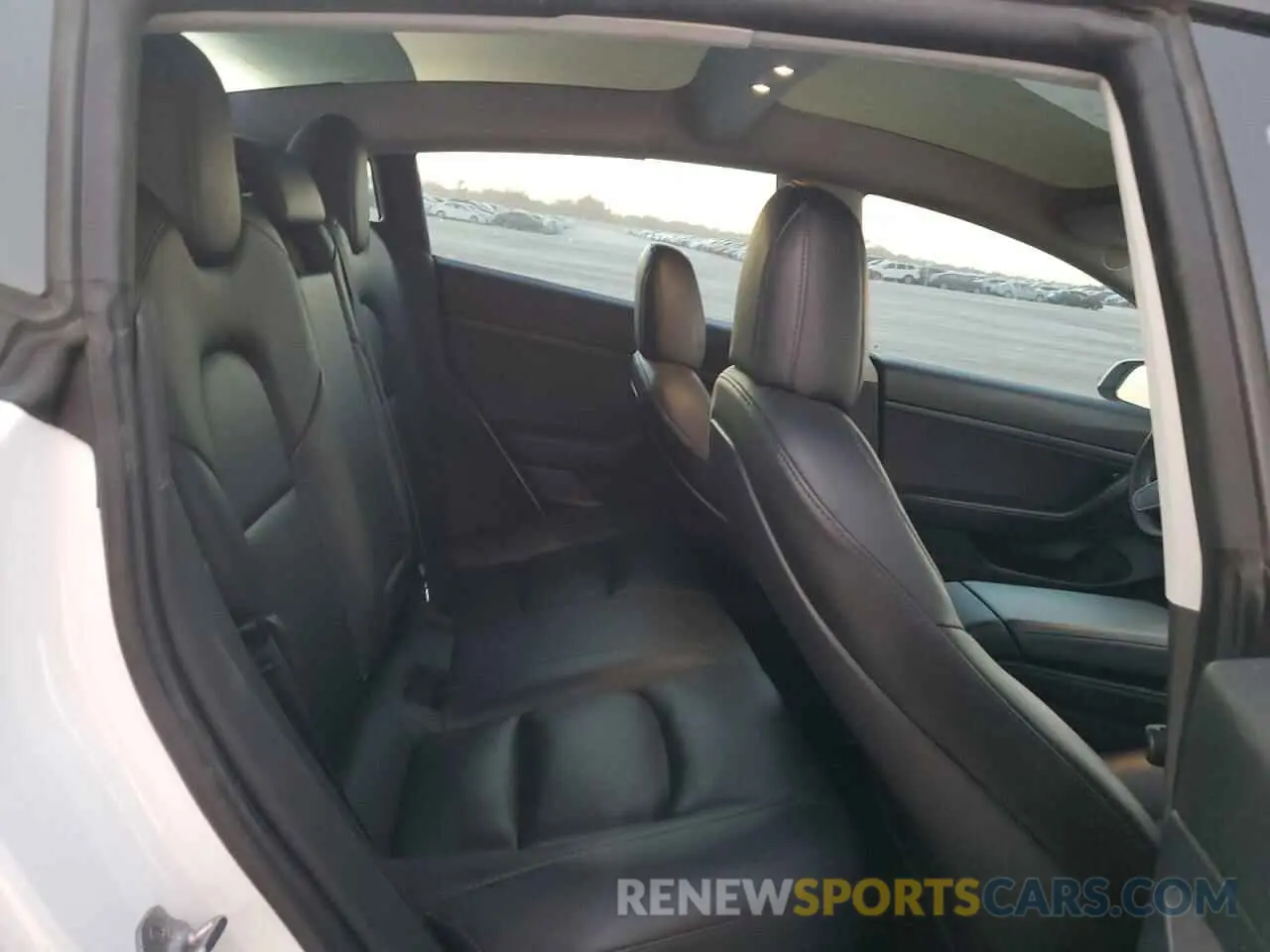 10 Photograph of a damaged car 5YJ3E1EA2MF868059 TESLA MODEL 3 2021