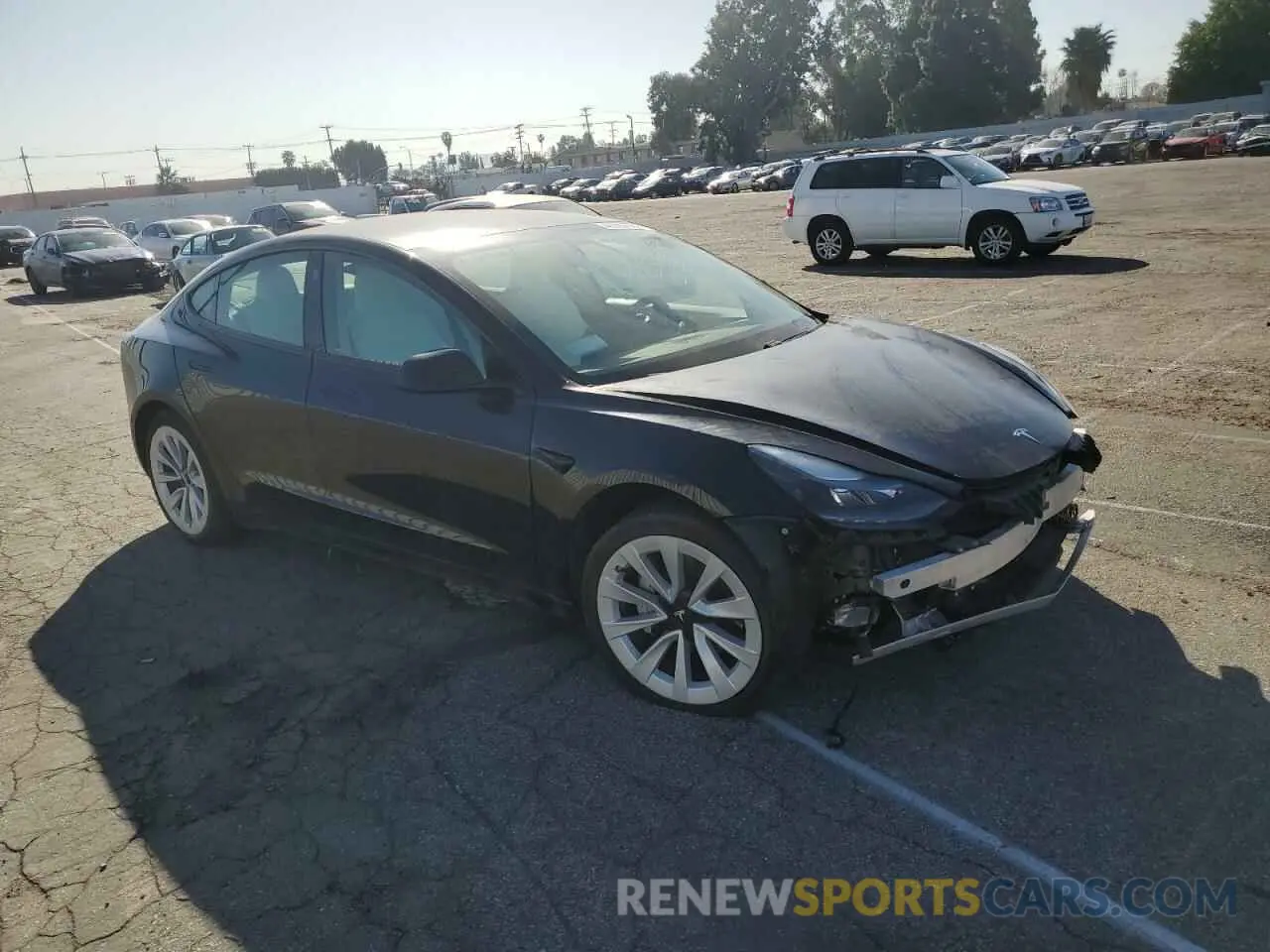 4 Фотография поврежденного автомобиля 5YJ3E1EA2MF878560 TESLA MODEL 3 2021