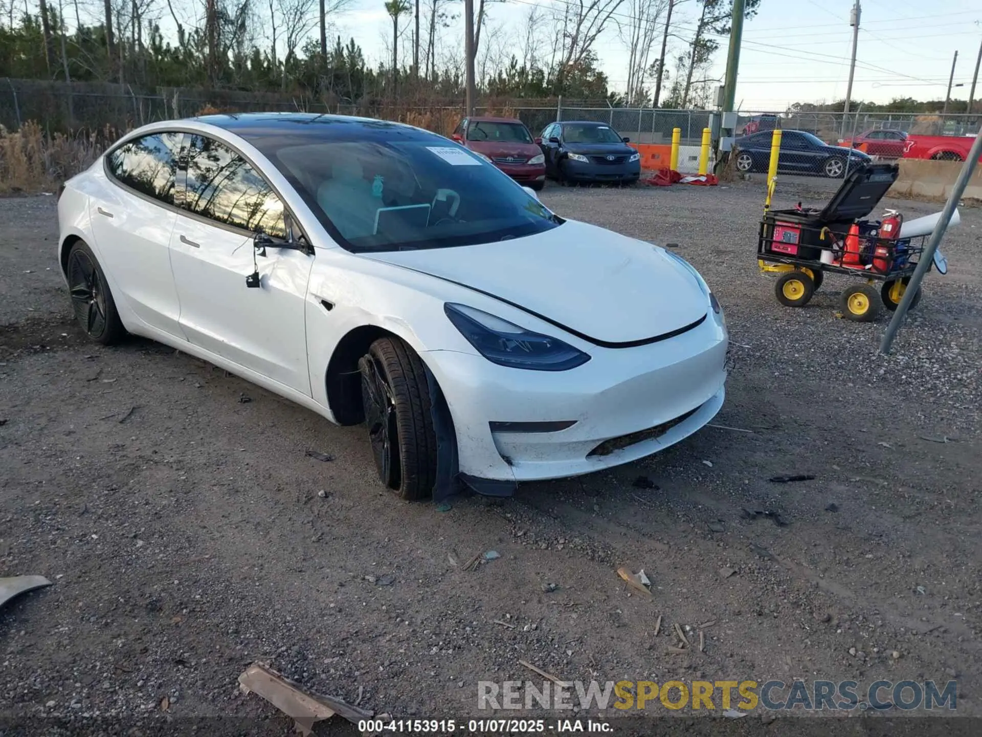 1 Photograph of a damaged car 5YJ3E1EA2MF920502 TESLA MODEL 3 2021