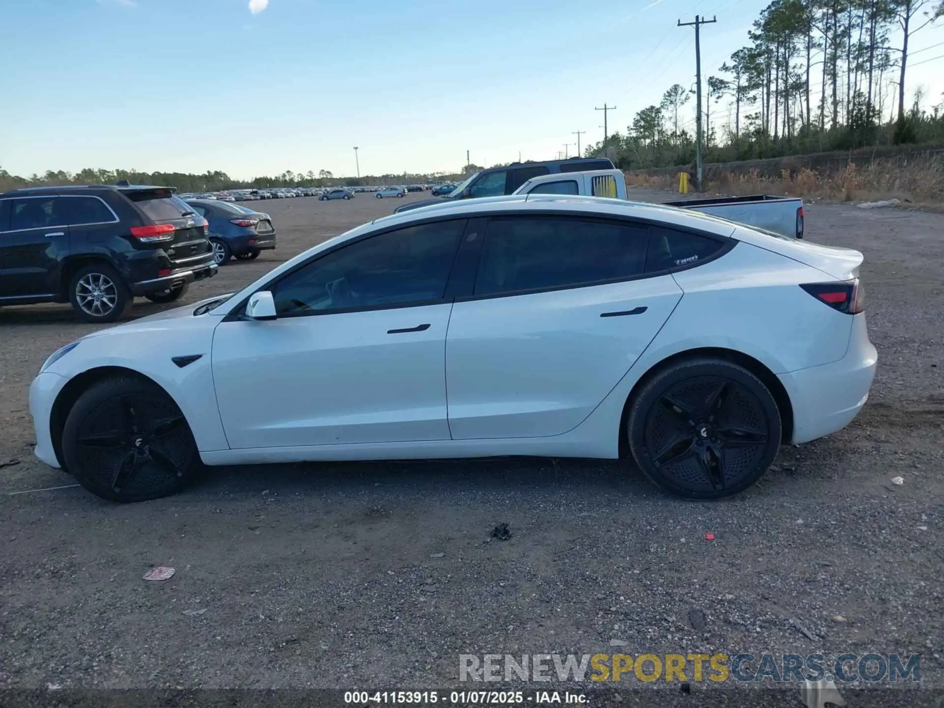 14 Photograph of a damaged car 5YJ3E1EA2MF920502 TESLA MODEL 3 2021