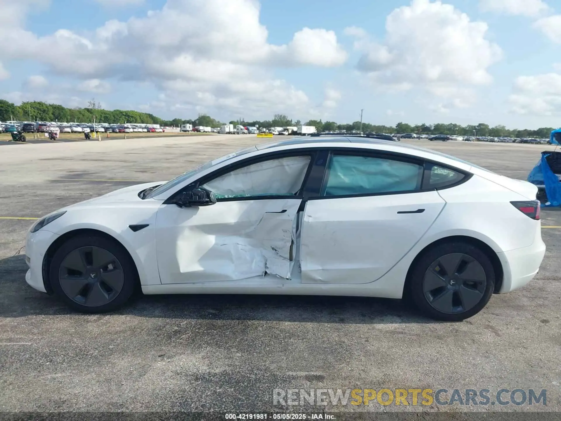 15 Фотография поврежденного автомобиля 5YJ3E1EA2MF973202 TESLA MODEL 3 2021