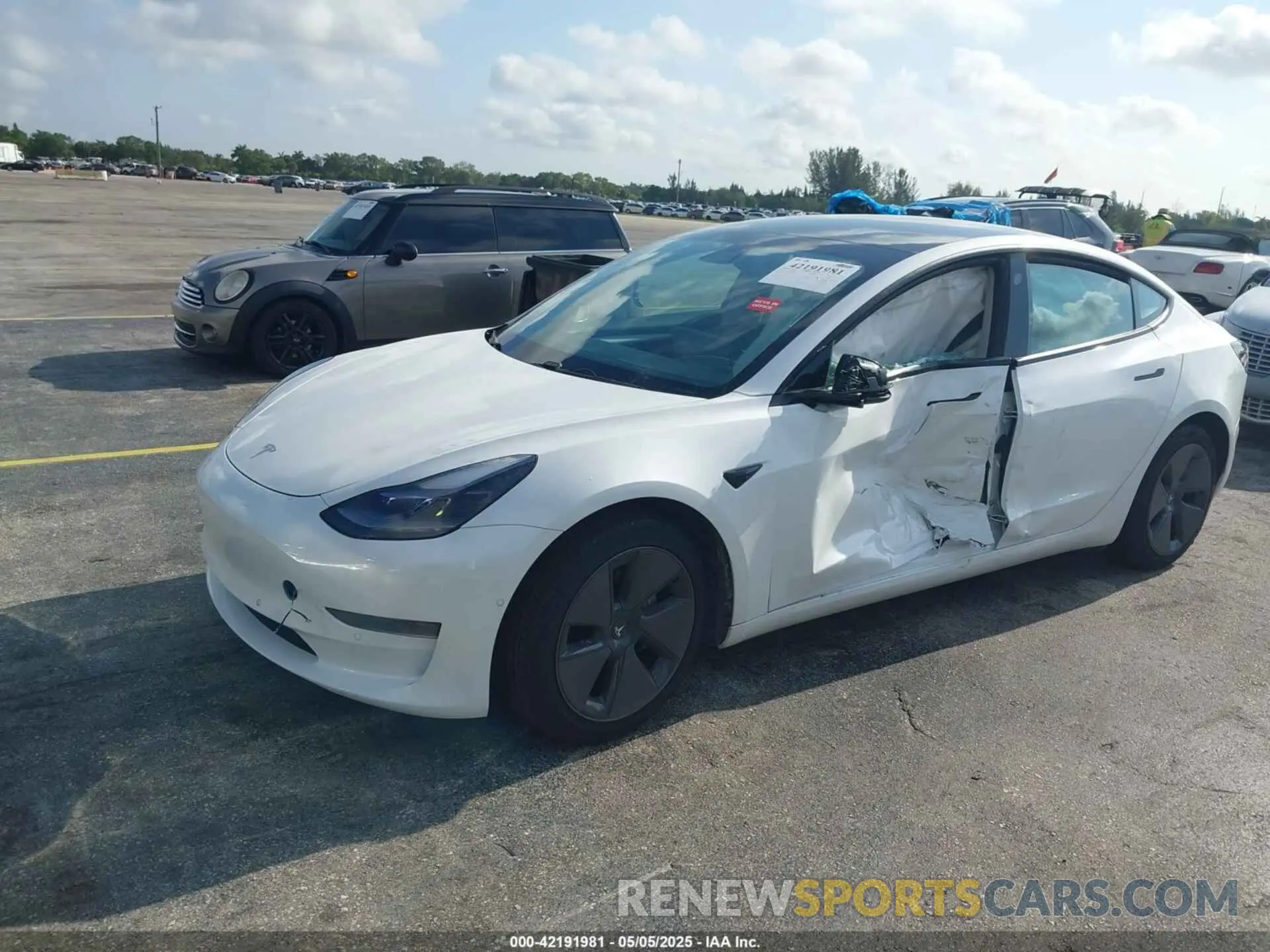 2 Фотография поврежденного автомобиля 5YJ3E1EA2MF973202 TESLA MODEL 3 2021