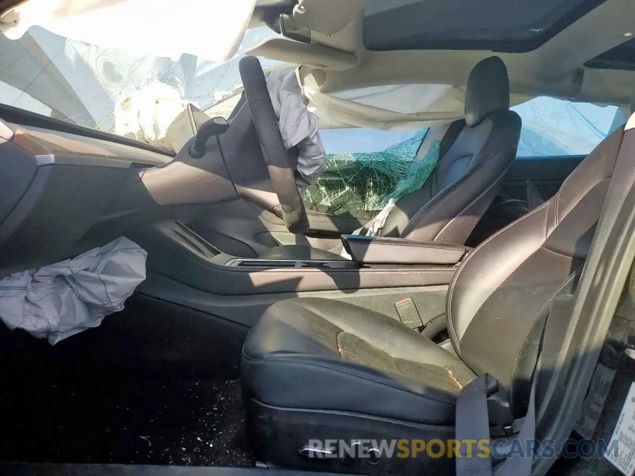 7 Photograph of a damaged car 5YJ3E1EA2MF977007 TESLA MODEL 3 2021