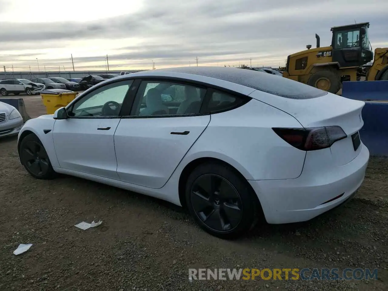 2 Photograph of a damaged car 5YJ3E1EA2MF995054 TESLA MODEL 3 2021