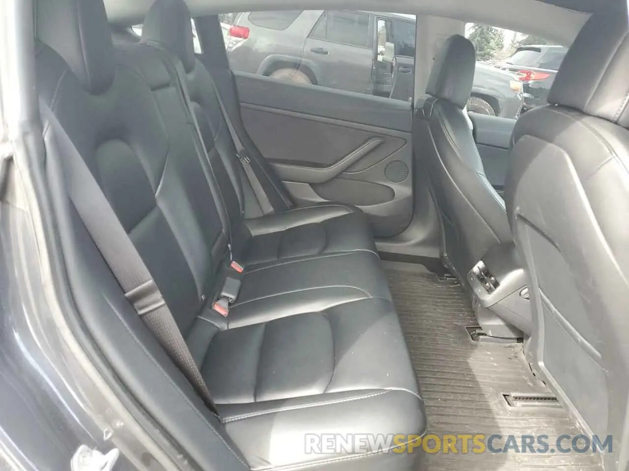 10 Photograph of a damaged car 5YJ3E1EA3MF017744 TESLA MODEL 3 2021