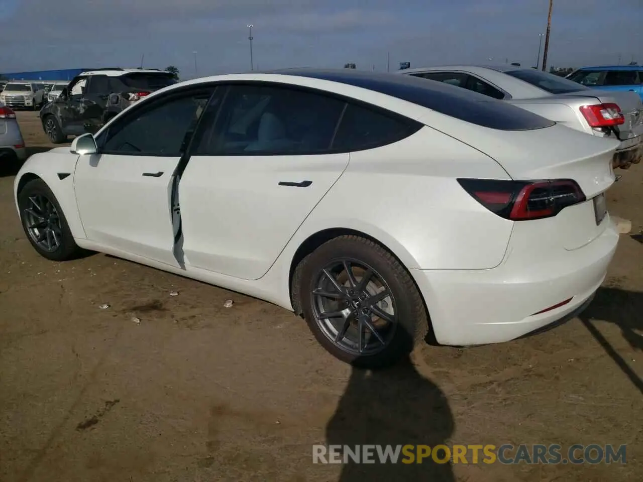 2 Photograph of a damaged car 5YJ3E1EA3MF024595 TESLA MODEL 3 2021