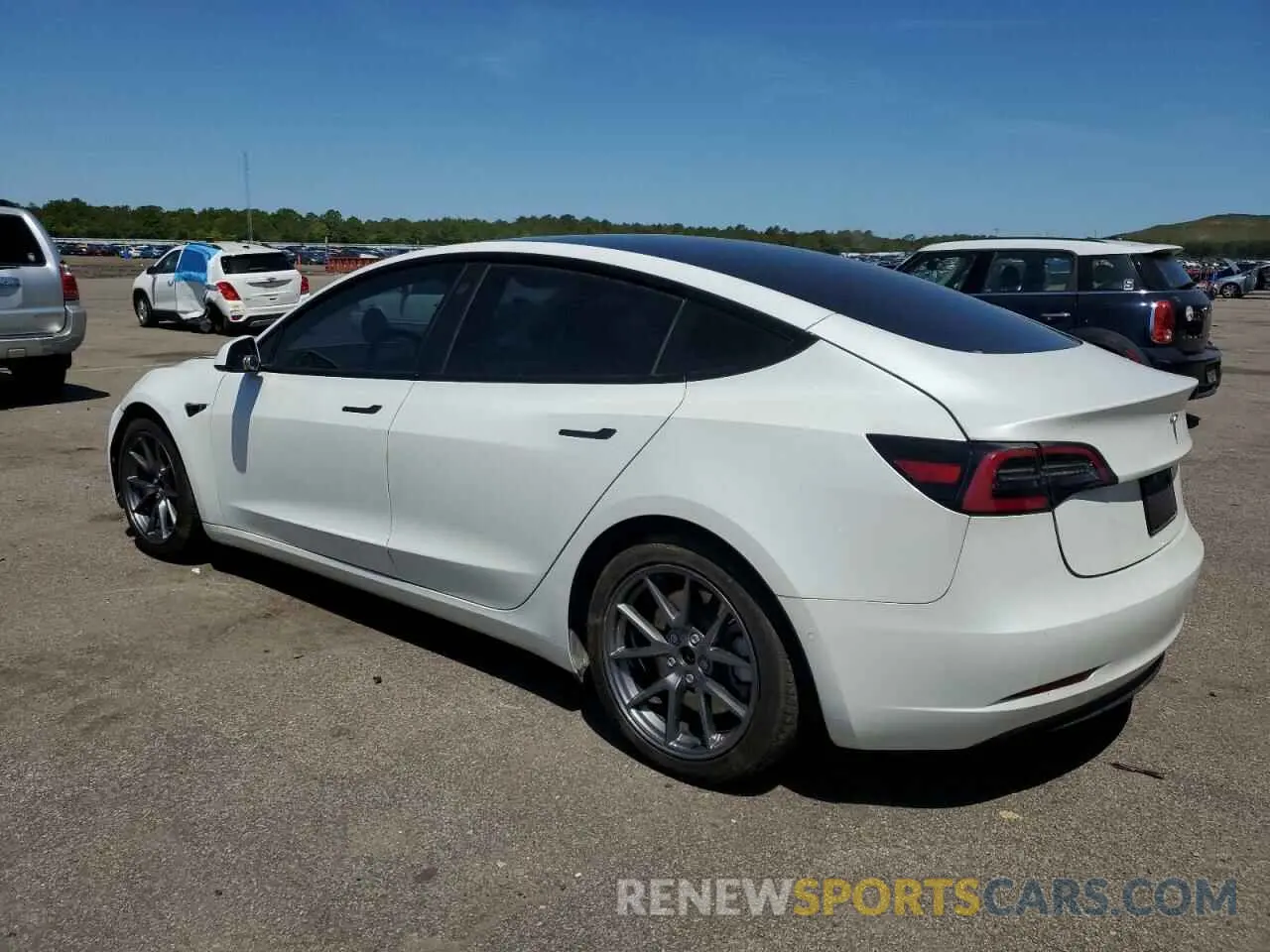 2 Photograph of a damaged car 5YJ3E1EA3MF027335 TESLA MODEL 3 2021
