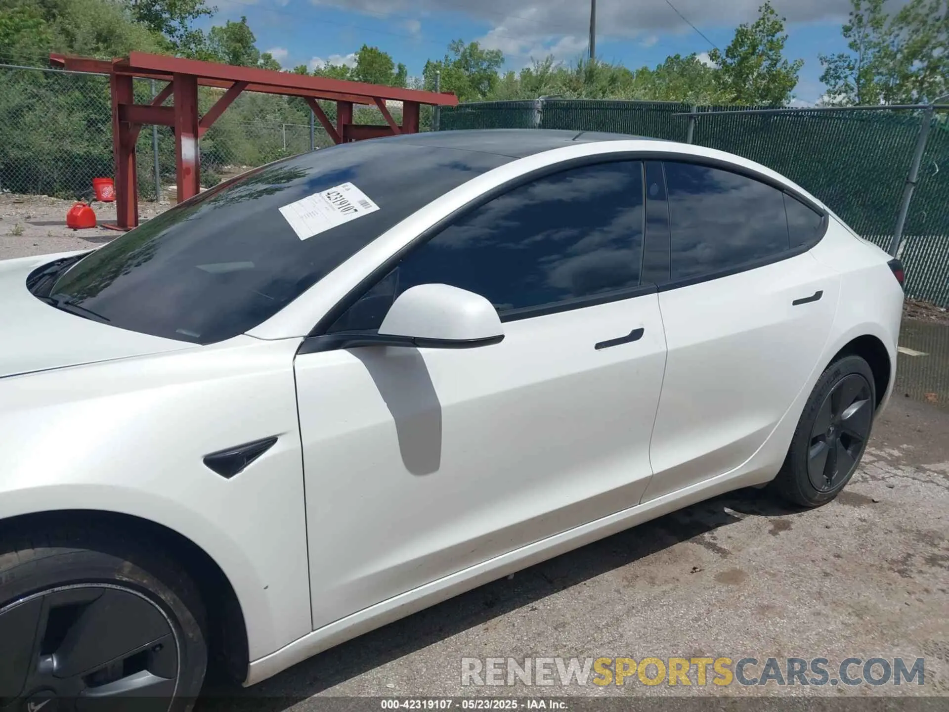 13 Photograph of a damaged car 5YJ3E1EA3MF060027 TESLA MODEL 3 2021