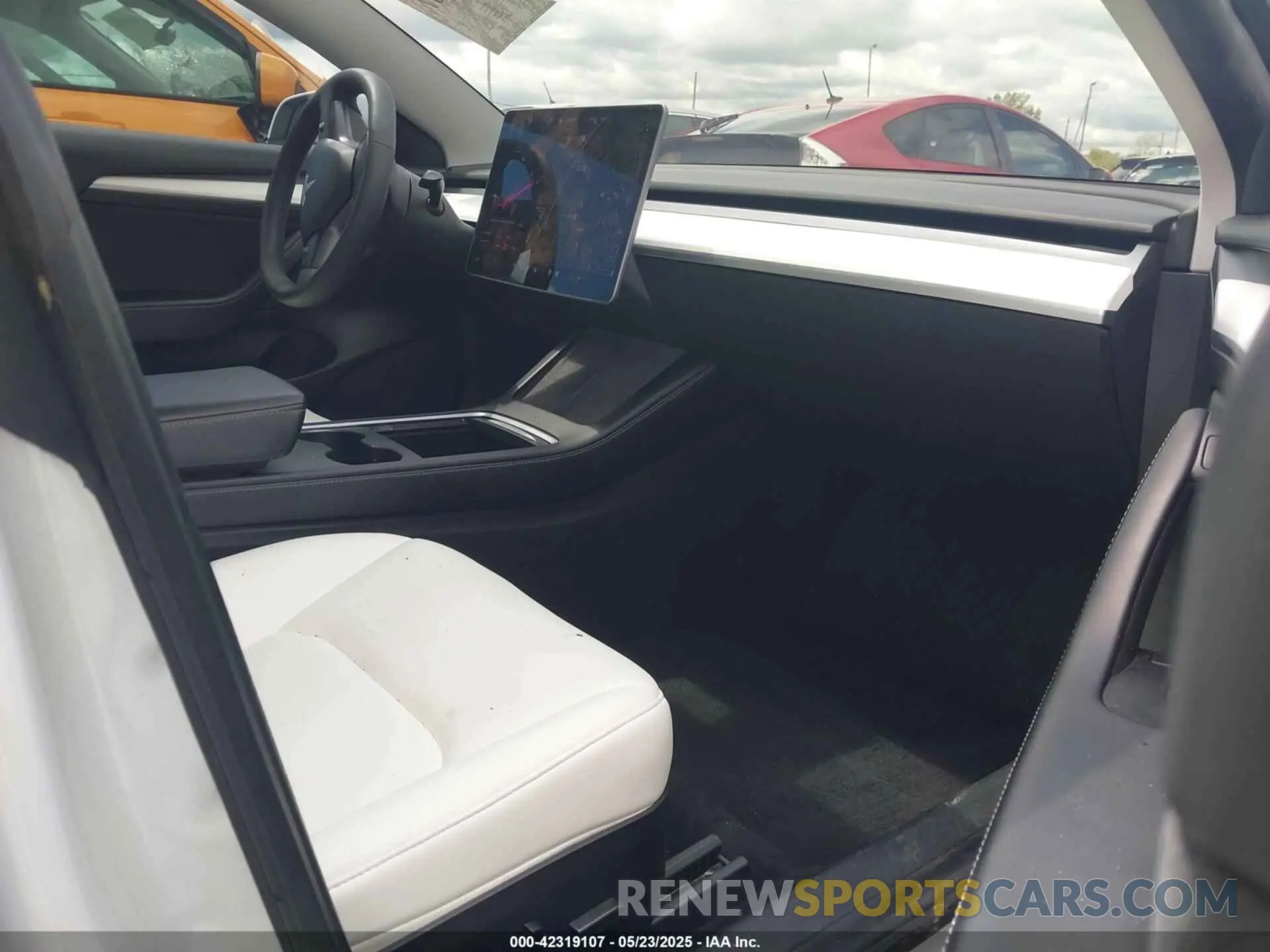 5 Photograph of a damaged car 5YJ3E1EA3MF060027 TESLA MODEL 3 2021