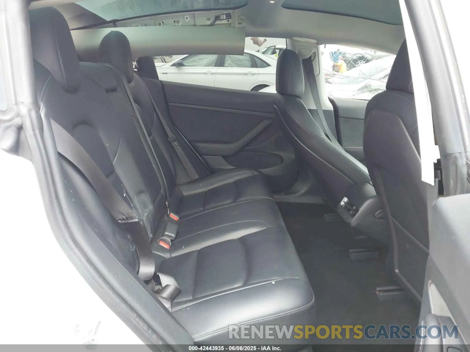 8 Фотография поврежденного автомобиля 5YJ3E1EA3MF072520 TESLA MODEL 3 2021