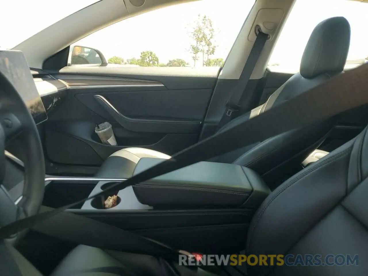 7 Photograph of a damaged car 5YJ3E1EA3MF074879 TESLA MODEL 3 2021