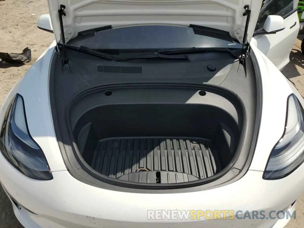 11 Фотография поврежденного автомобиля 5YJ3E1EA3MF085641 TESLA MODEL 3 2021