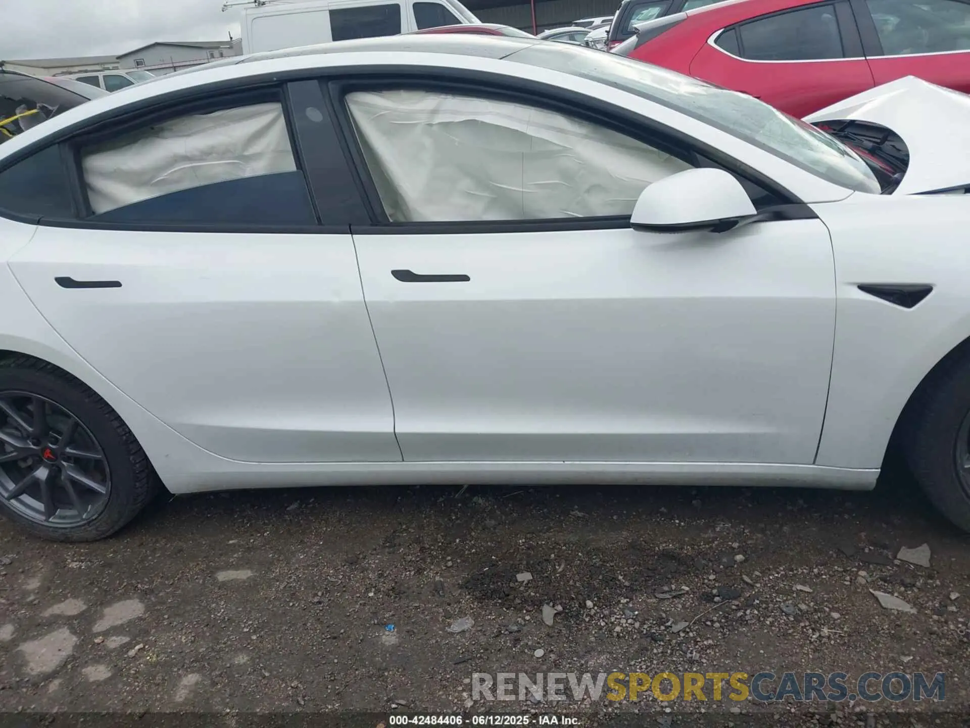 13 Фотография поврежденного автомобиля 5YJ3E1EA3MF090368 TESLA MODEL 3 2021