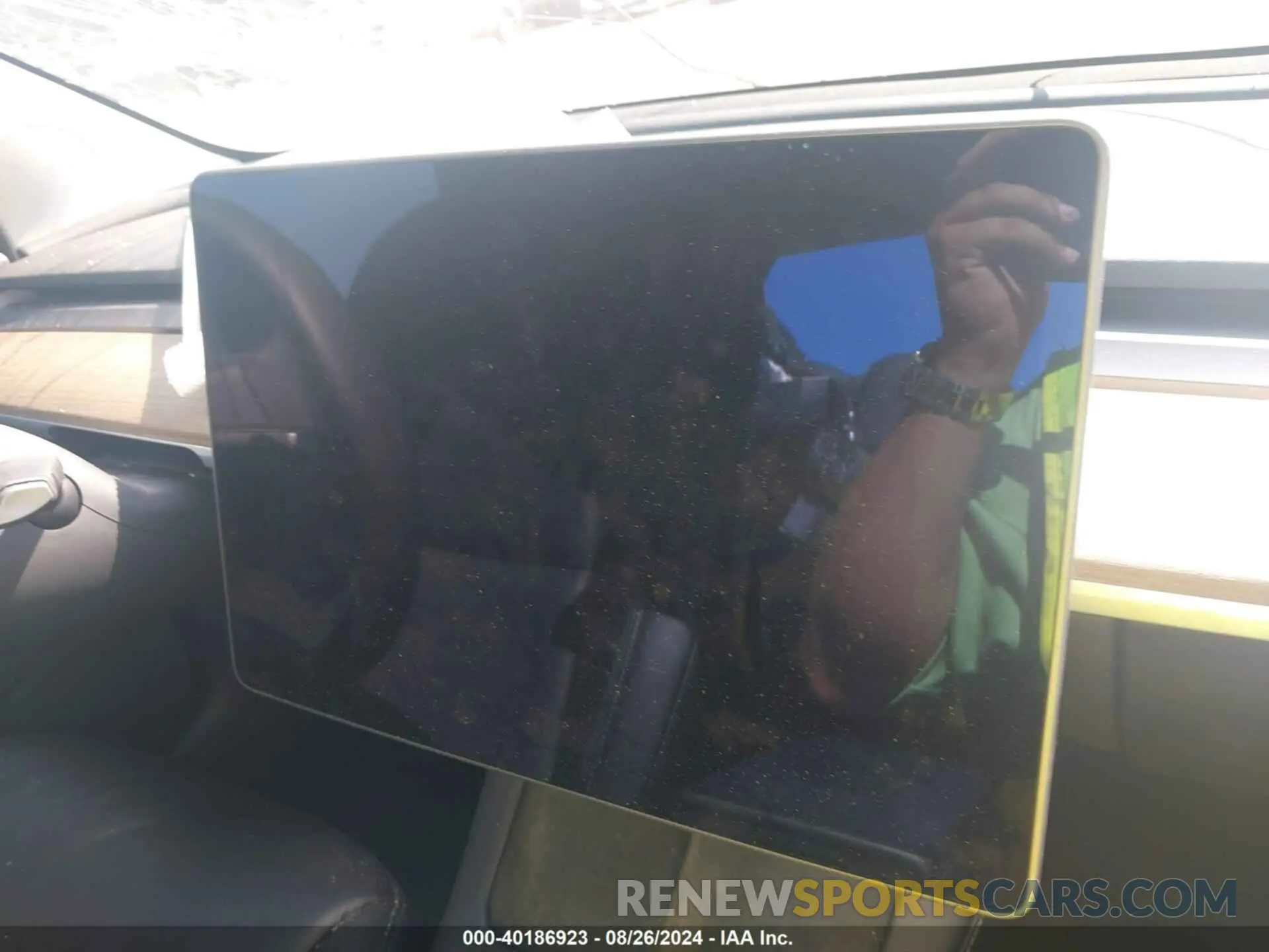 16 Photograph of a damaged car 5YJ3E1EA3MF857605 TESLA MODEL 3 2021