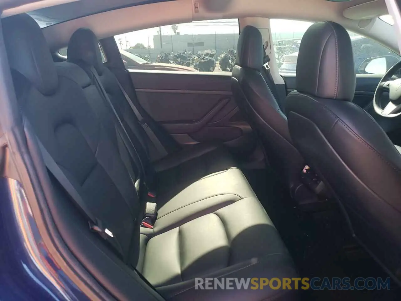 11 Photograph of a damaged car 5YJ3E1EA3MF940175 TESLA MODEL 3 2021
