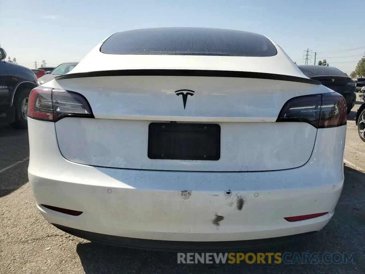 6 Photograph of a damaged car 5YJ3E1EA4MF002993 TESLA MODEL 3 2021
