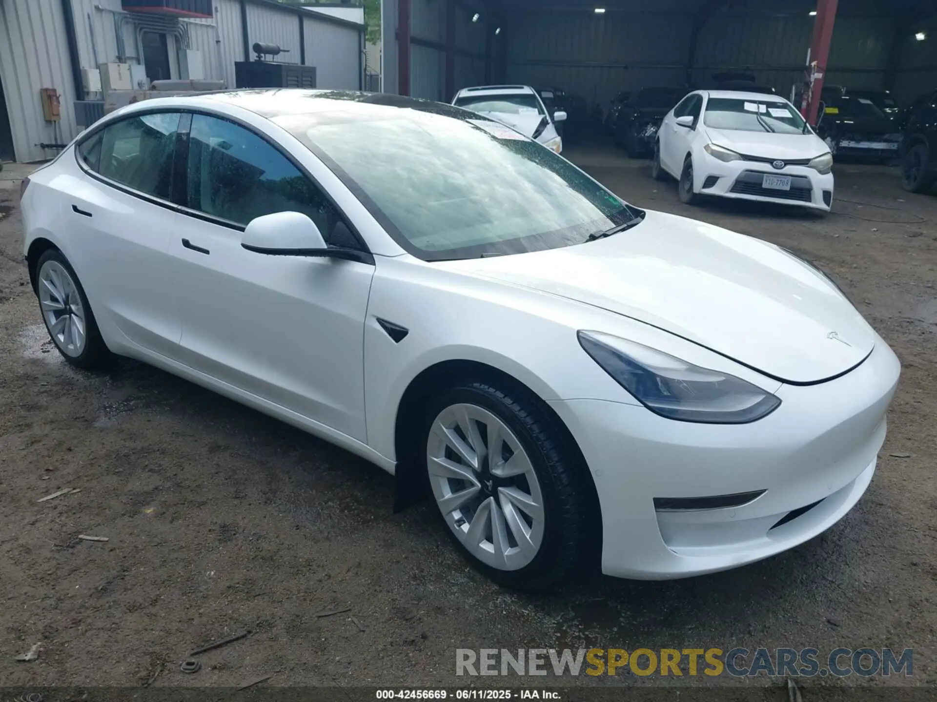 1 Фотография поврежденного автомобиля 5YJ3E1EA4MF043432 TESLA MODEL 3 2021