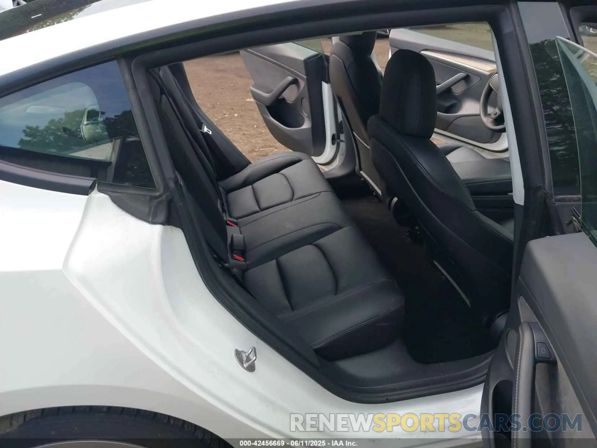 8 Фотография поврежденного автомобиля 5YJ3E1EA4MF043432 TESLA MODEL 3 2021