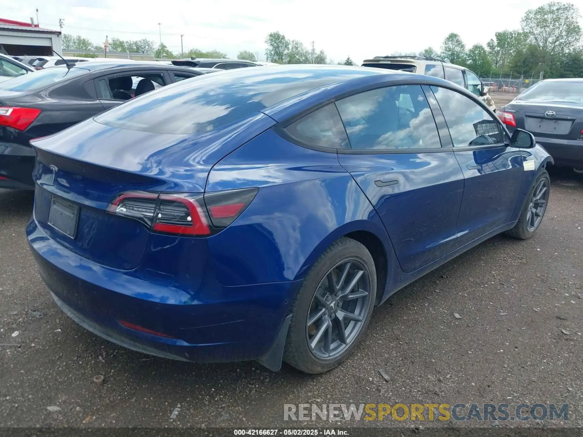 4 Фотография поврежденного автомобиля 5YJ3E1EA4MF088550 TESLA MODEL 3 2021