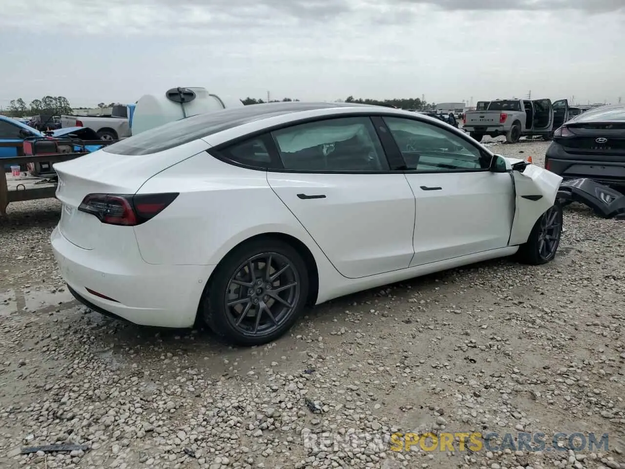 3 Photograph of a damaged car 5YJ3E1EA4MF100258 TESLA MODEL 3 2021