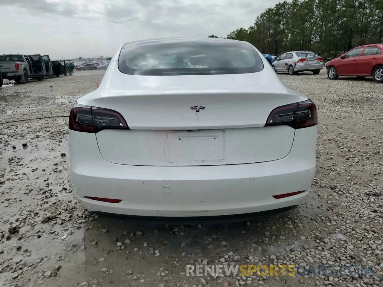 6 Photograph of a damaged car 5YJ3E1EA4MF100258 TESLA MODEL 3 2021