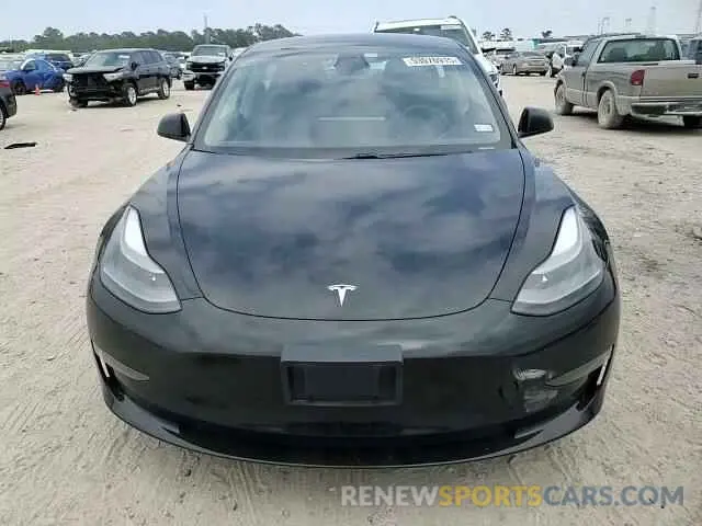 11 Фотография поврежденного автомобиля 5YJ3E1EA4MF877717 TESLA MODEL 3 2021