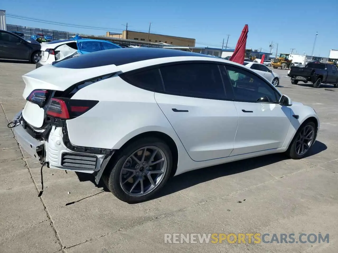 3 Photograph of a damaged car 5YJ3E1EA4MF911591 TESLA MODEL 3 2021
