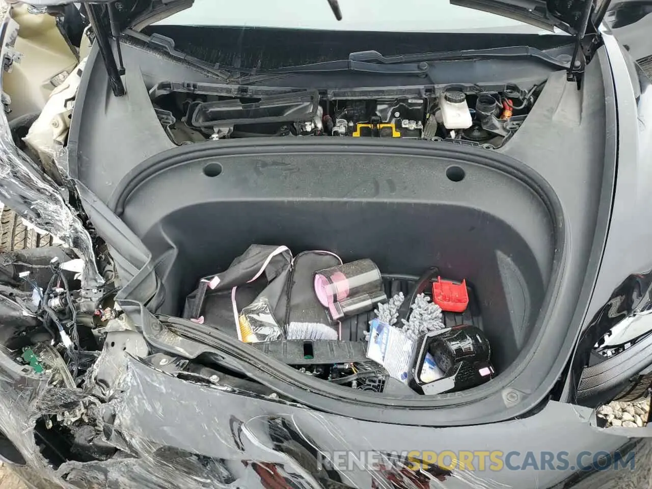 11 Photograph of a damaged car 5YJ3E1EA4MF917357 TESLA MODEL 3 2021