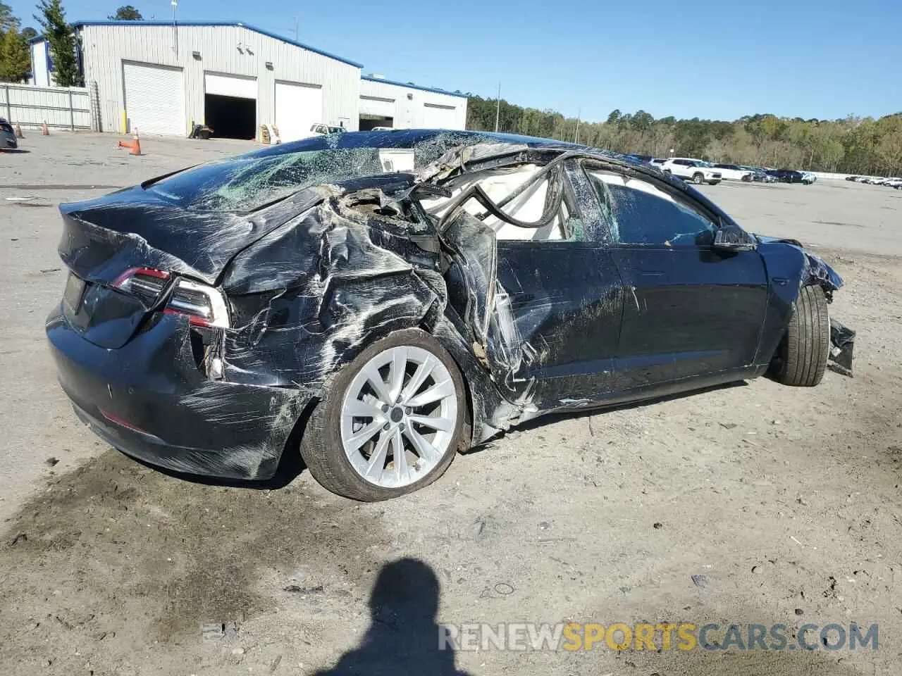 3 Photograph of a damaged car 5YJ3E1EA4MF920047 TESLA MODEL 3 2021