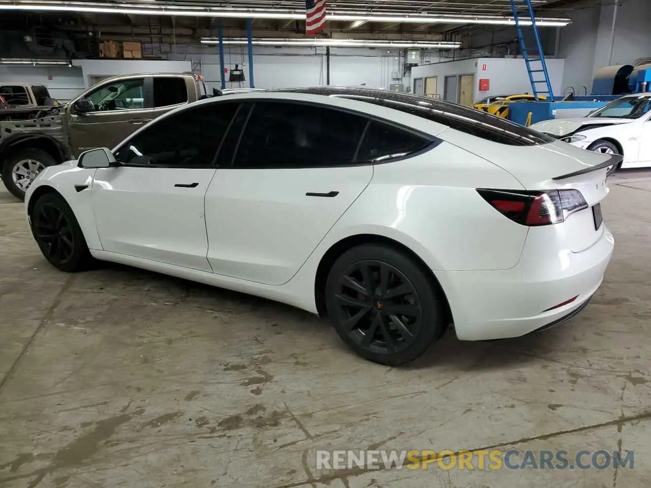 2 Photograph of a damaged car 5YJ3E1EA4MF943036 TESLA MODEL 3 2021