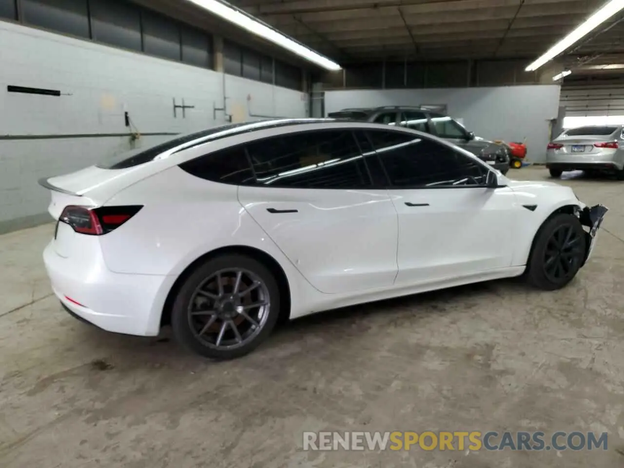 3 Photograph of a damaged car 5YJ3E1EA4MF943036 TESLA MODEL 3 2021