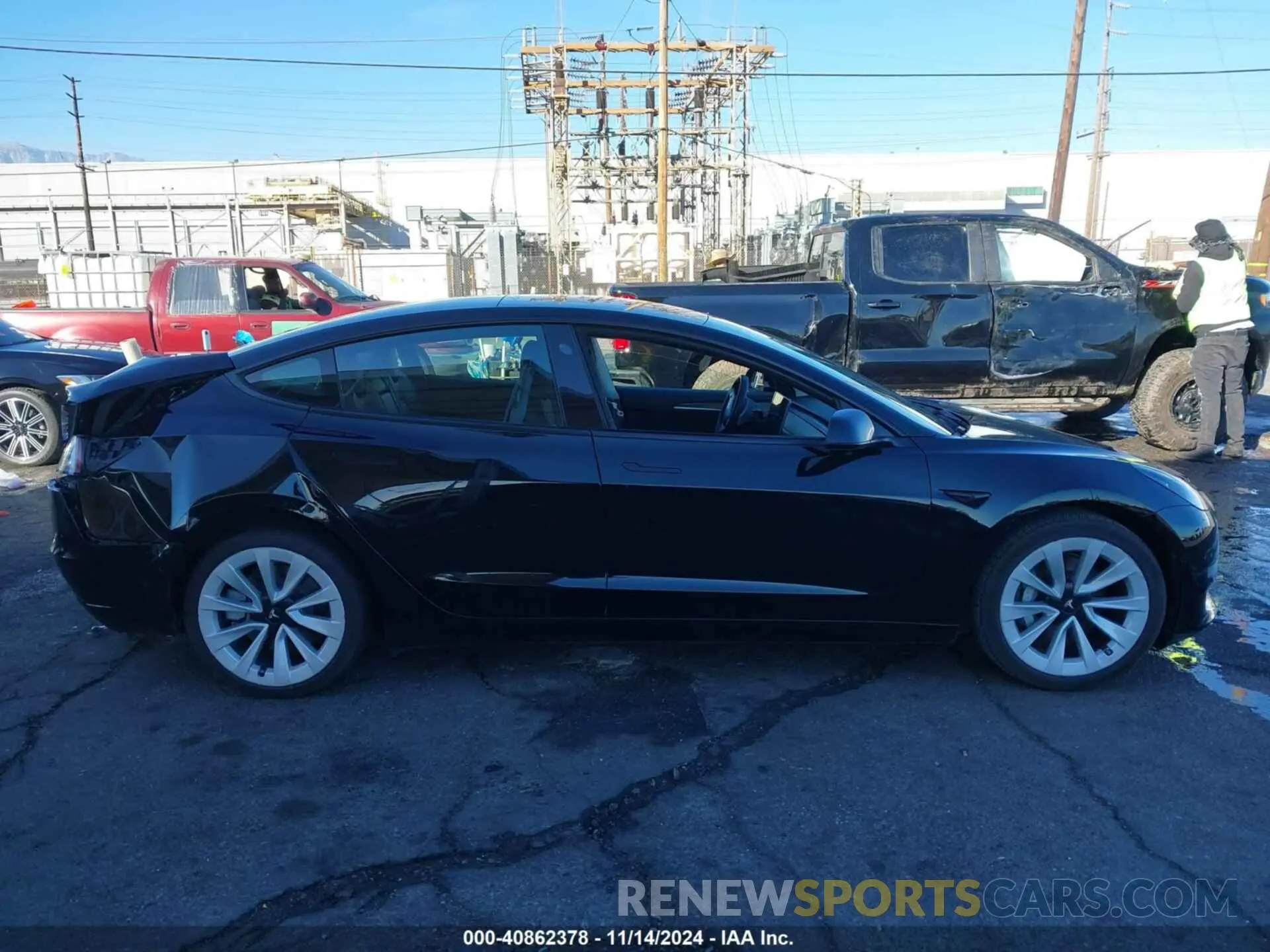 13 Фотография поврежденного автомобиля 5YJ3E1EA4MF998473 TESLA MODEL 3 2021
