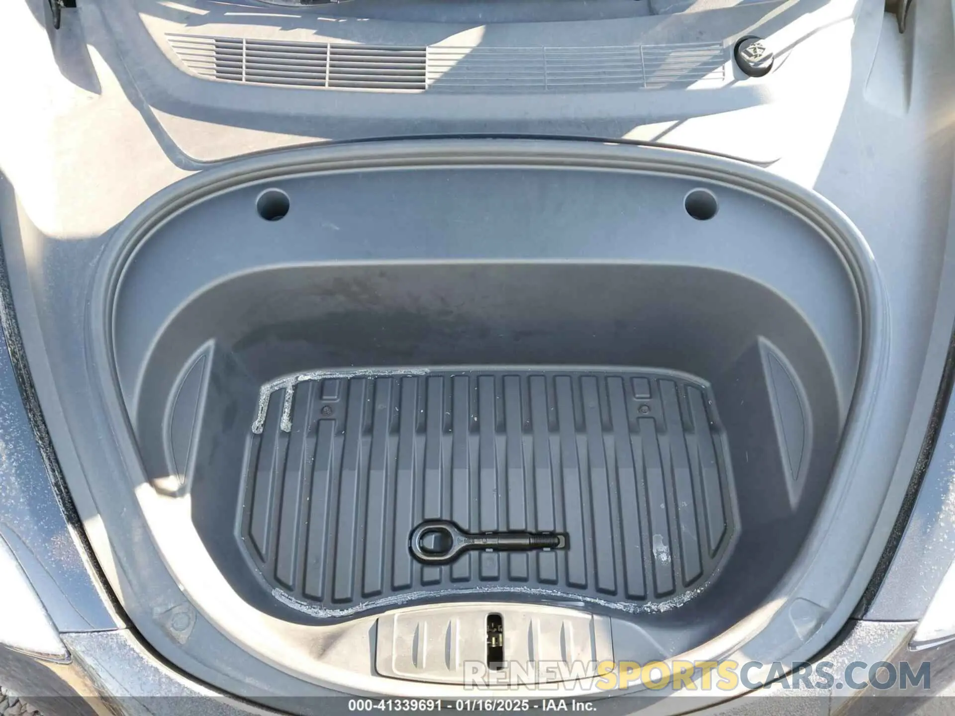 10 Photograph of a damaged car 5YJ3E1EA5MF027577 TESLA MODEL 3 2021