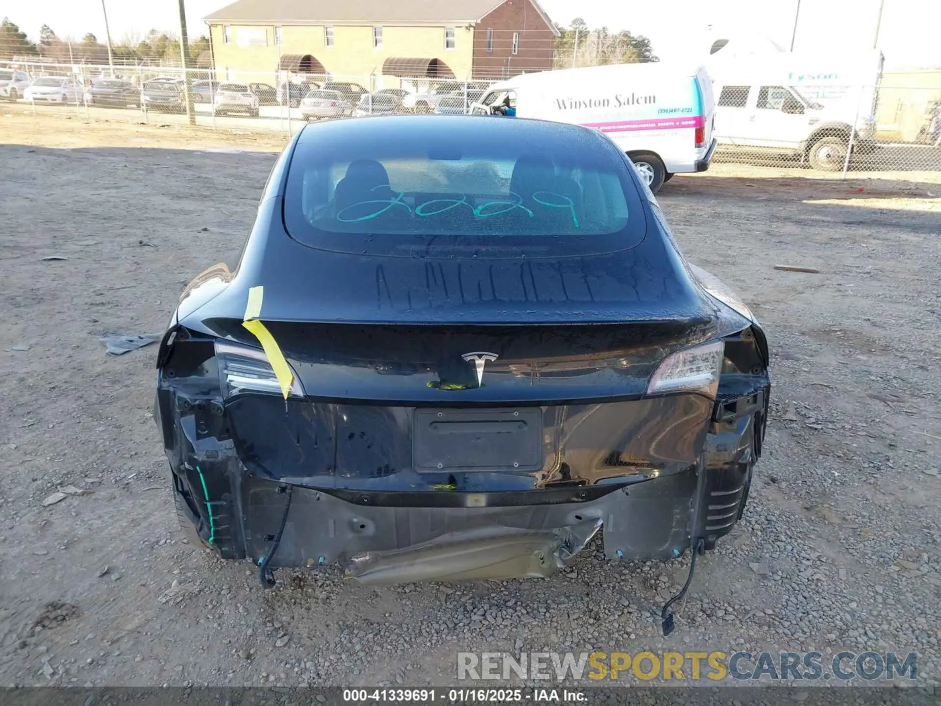 16 Photograph of a damaged car 5YJ3E1EA5MF027577 TESLA MODEL 3 2021